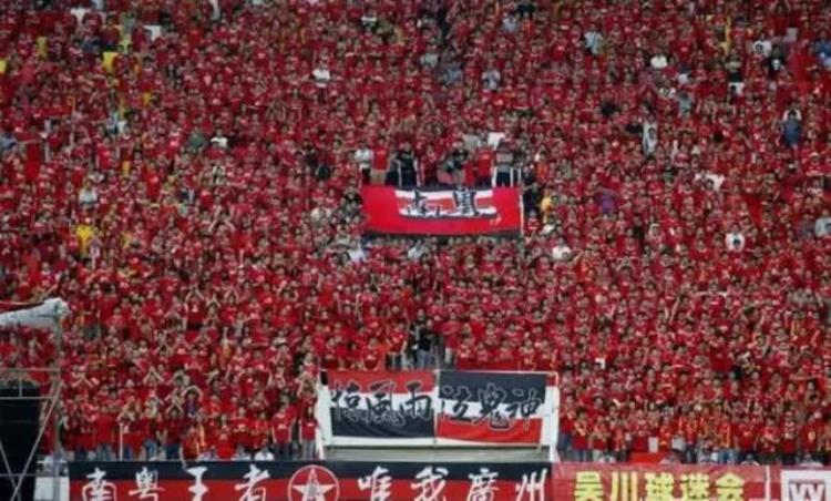 为什么在中国篮球比足球火「畅谈足球|为什么在我国篮球比足球火」