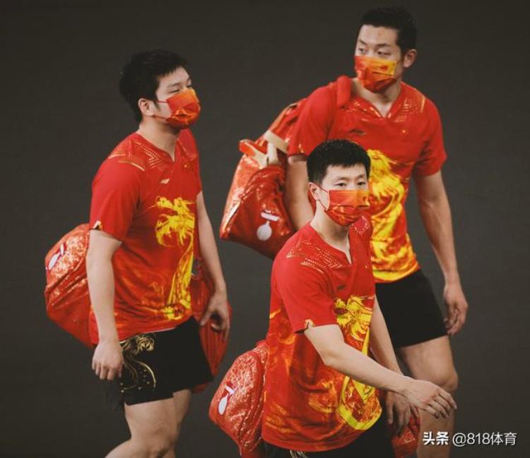 马龙 采访「笑喷!马龙采访又被支配了,左看看许昕右看看小胖,最后还得自己来」