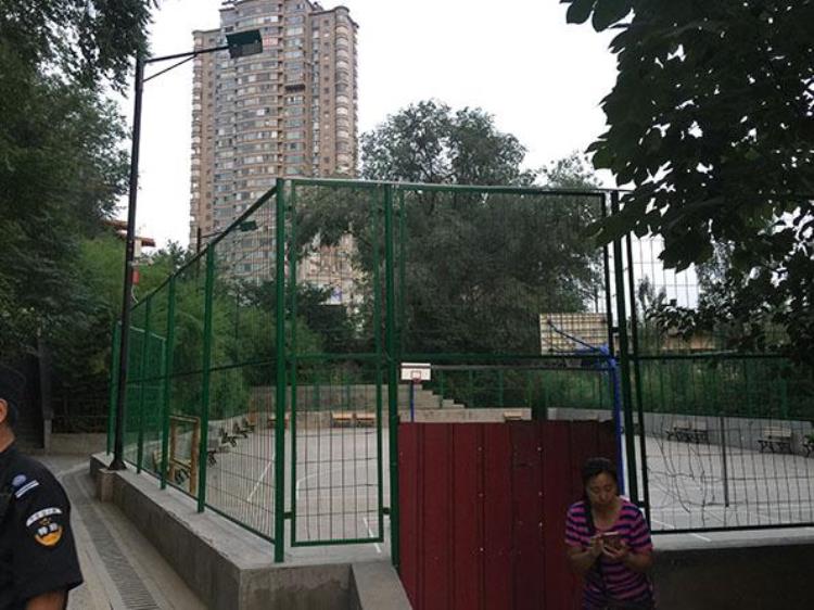 洛阳街头打人「洛阳抢地打架方广场舞大爷发声不解释了老人伤不起了」