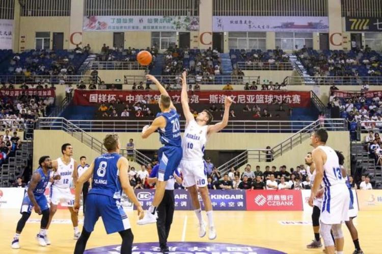 篮球狂热「篮球狂欢夜|这个世界很酷你们更酷」