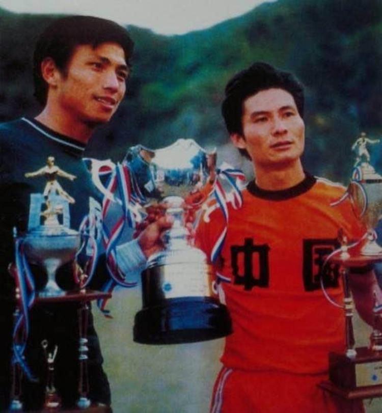 中国男足70年代「回顾七十年的历届中国男足球衣发展史哪一款是你的最爱」