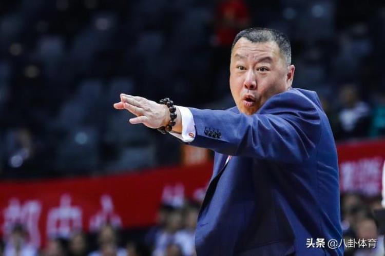 辽篮名将「辽篮历史的四大奇葩球员最高控卫最胖分卫最矮的前锋和中锋」