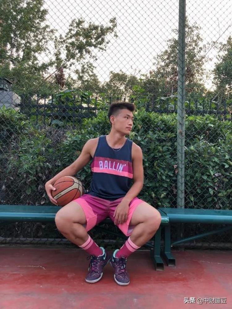 山财保罗闫桐再见意味着新的开始
