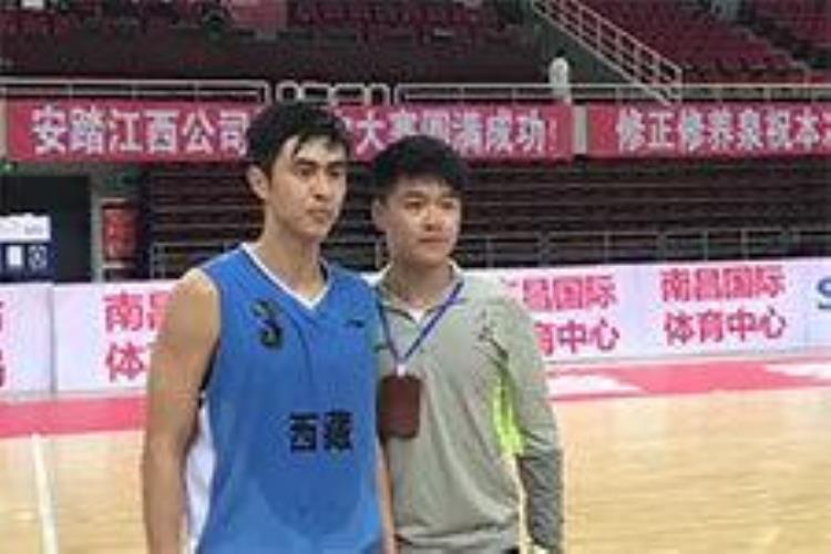 西藏打篮球「暴风独家丨揭秘西藏男篮落后职业队20年为凑名单全国招募」