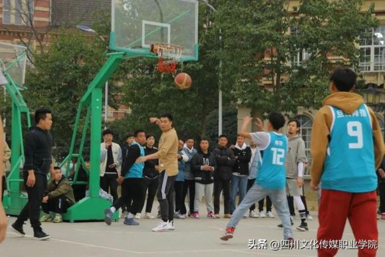 大学迎新杯篮球赛「精彩篮不住学院迎新杯篮球赛火热开战」