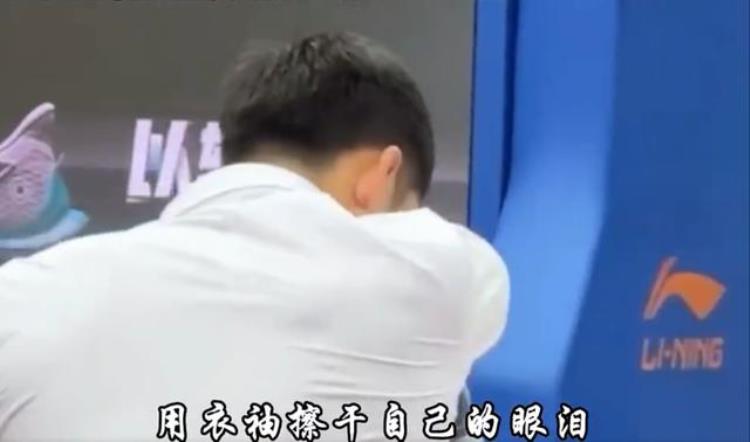 重情义!张庆鹏率天津队连夜去医院看望詹姆斯,告知胜利喜讯他笑了
