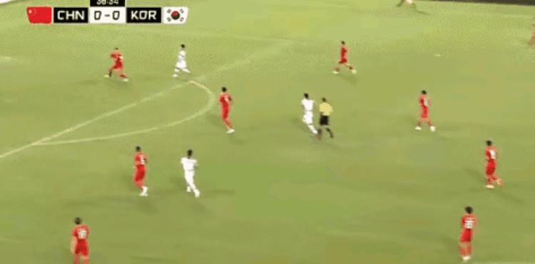 东亚杯中国3比0韩国媒体评论「东亚杯:国足03惨败韩国全场仅一脚射门队长轰出世界级乌龙球」