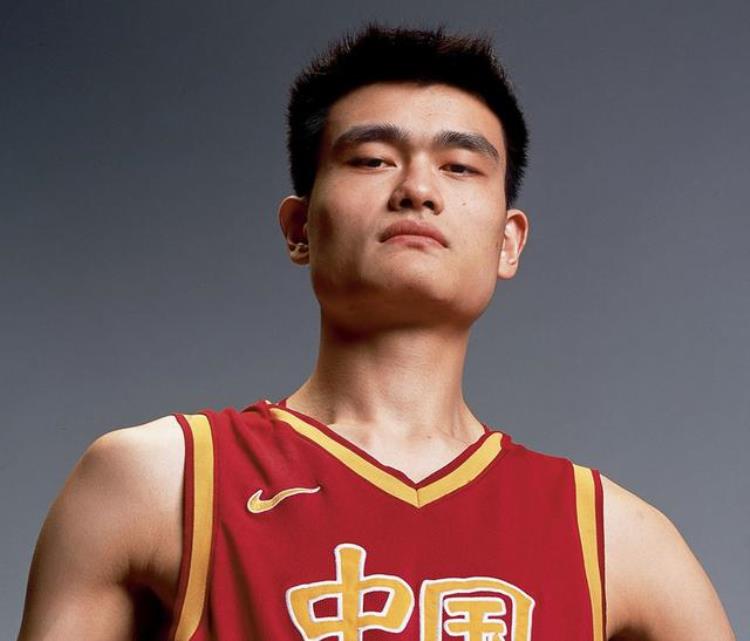 姚明 中国篮球「姚明中国篮球的希望一人扛起一国没有伤病的他能走的多远」