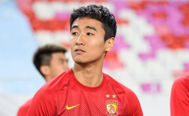 盘点国足四代天才球员艾菲尔丁长得像梅西孙继海才是最有天赋球员