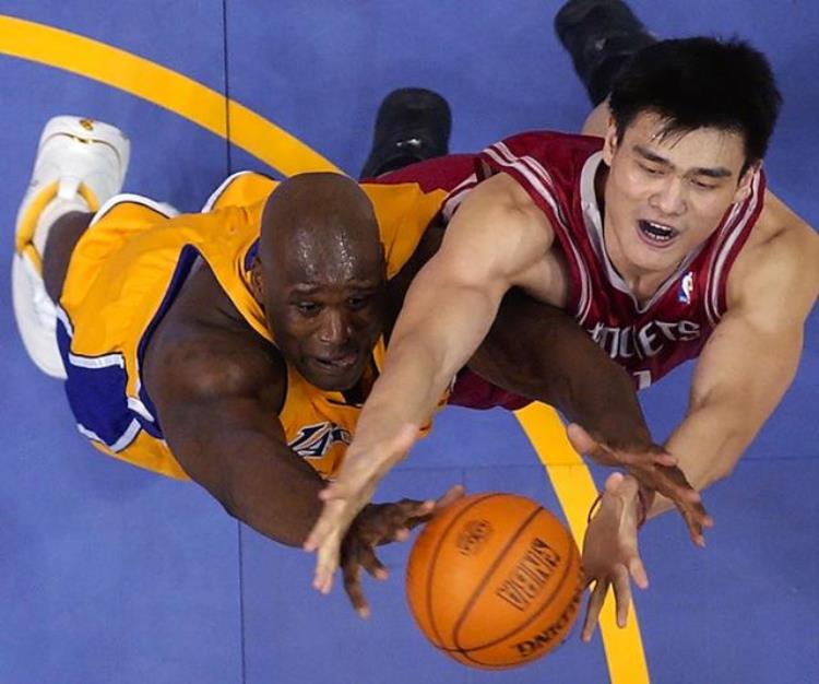 姚明 中国篮球「姚明中国篮球的希望一人扛起一国没有伤病的他能走的多远」