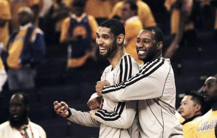 姚明在nba的人缘「姚明在NBA搭档过的队友中有多达七位球员先后拿到了总冠军」