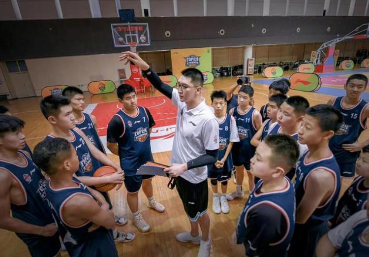 孙悦退出中国男篮「正式确定孙悦重返中国篮坛成为教练曾拒绝马布里邀请」