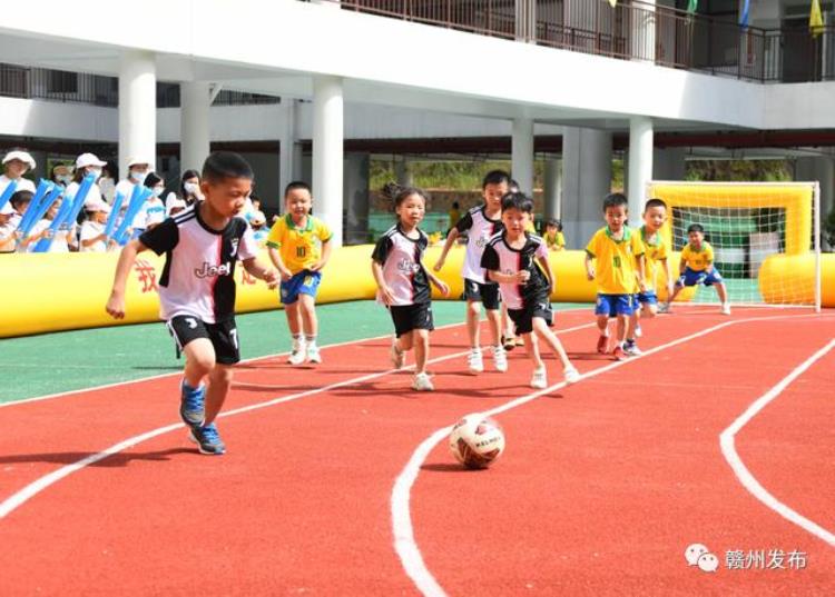 一个球可以变成三种「一个球改变一座城」