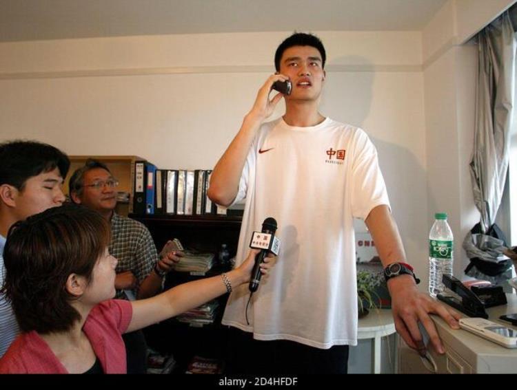 姚明 中国篮球「姚明中国篮球的希望一人扛起一国没有伤病的他能走的多远」