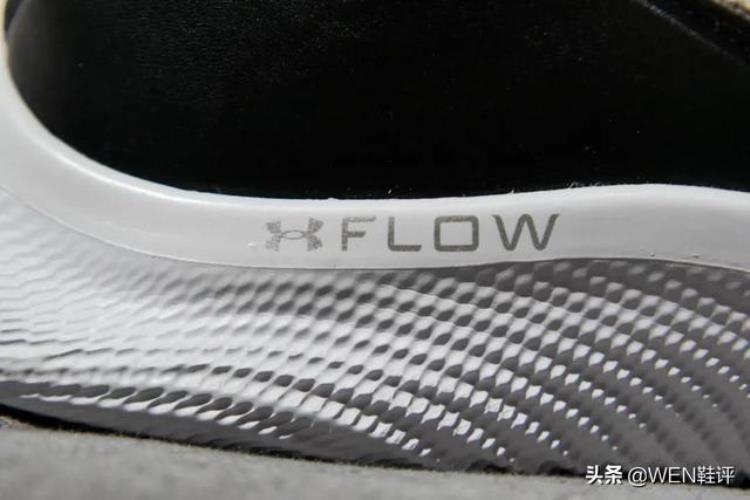 curry8hovr「这颜值连二百都不值可为何说Curry8是一双划时代的产品」