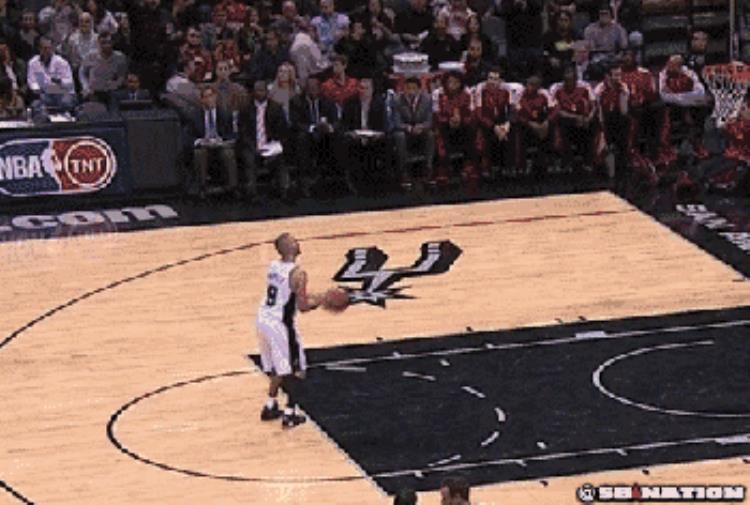 乔丹在科比追悼会「NBA罚球那些事乔丹闭眼科比跳舞詹姆斯发现总冠军秘诀」
