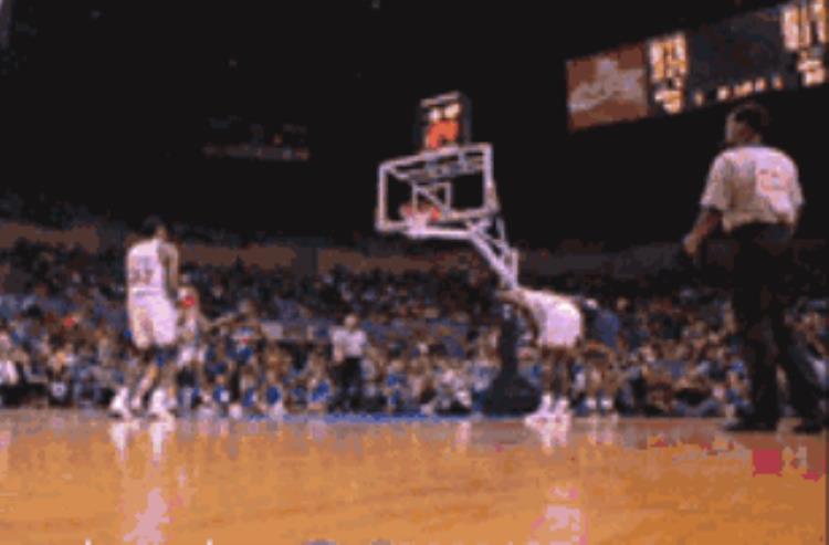 乔丹在科比追悼会「NBA罚球那些事乔丹闭眼科比跳舞詹姆斯发现总冠军秘诀」