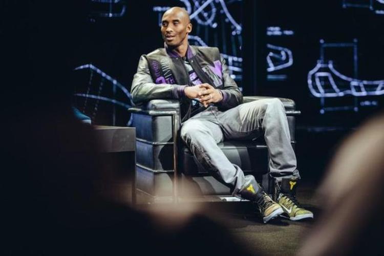 为什么科比在篮球场下也能这么帅「为什么科比在篮球场下也能这么帅」