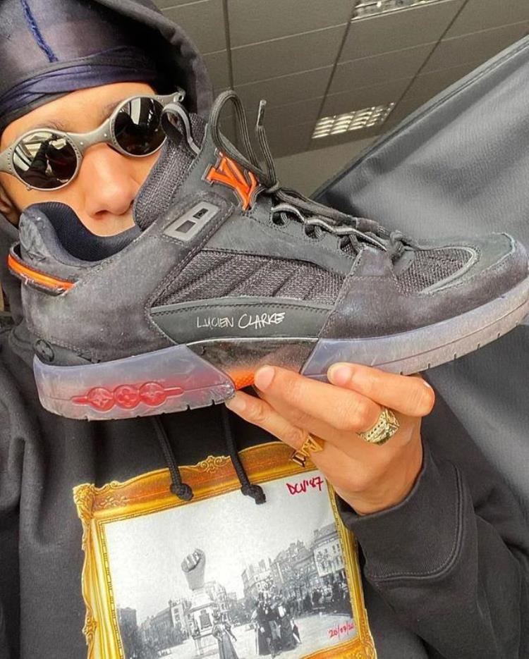 得物快讯|LOUISVUITTON签约首位滑手UNDFTDxNikeKobeVProtro预览
