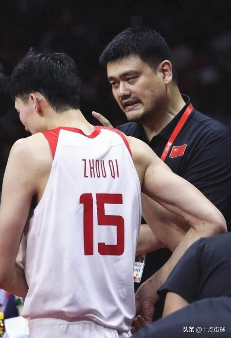 徐济成怎么评价科比「篮球球员都向往NBA而徐济成炮轰周琦不应一味追求你认同吗」
