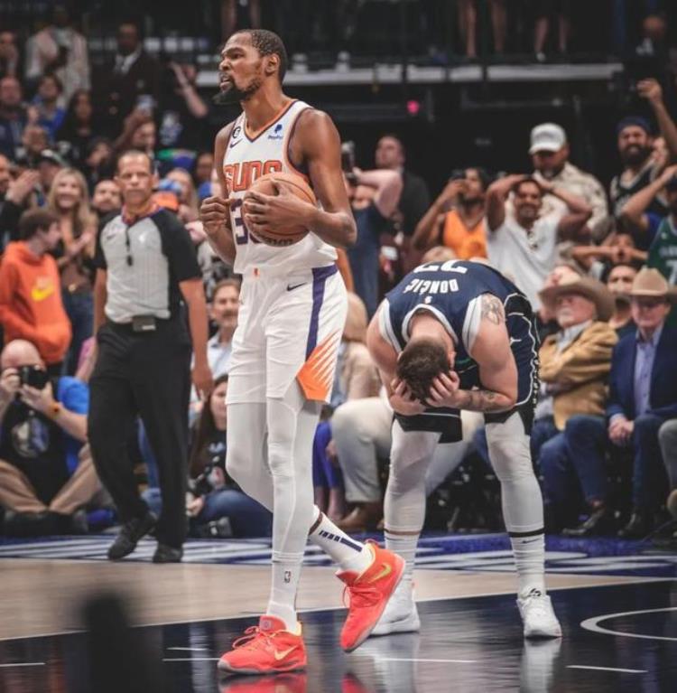 东契奇nba队「NBA突遭伤病潮袭击东契奇因伤退赛杜兰特或将常规赛报销」