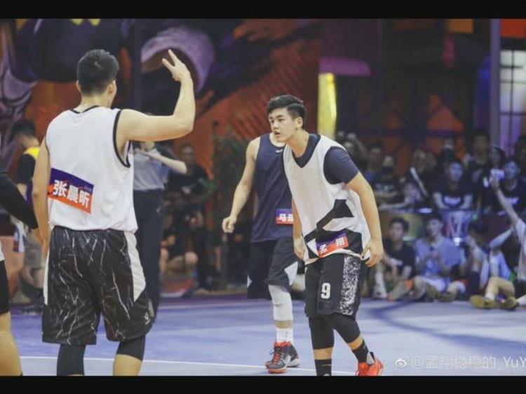 nba露天球场「NBA户外场地比赛提上日程这让篮球变为世界第一运动成为可能」