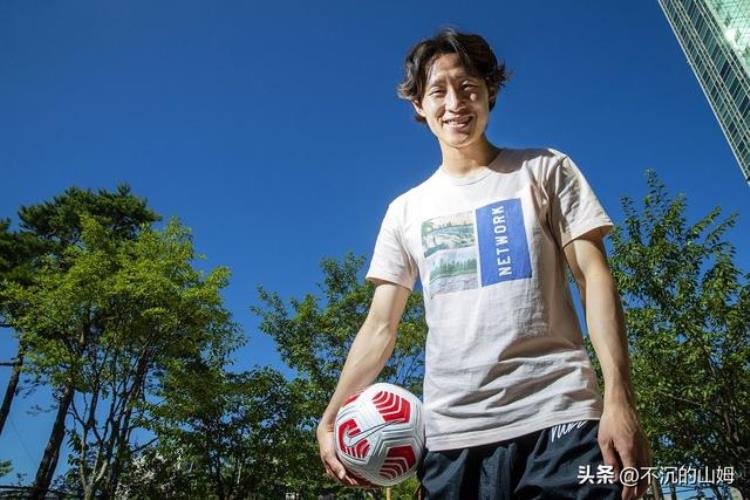 在欧洲效力的日本球员「盘点那些在欧洲五大联赛效力的日韩球员多达24人在列」