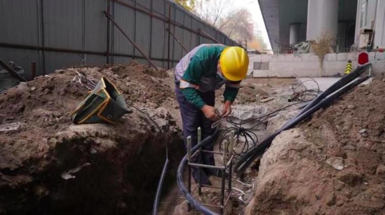 北京最美篮球场「有篮球场游乐区北京首座立交桥下运动乐园年底建成」